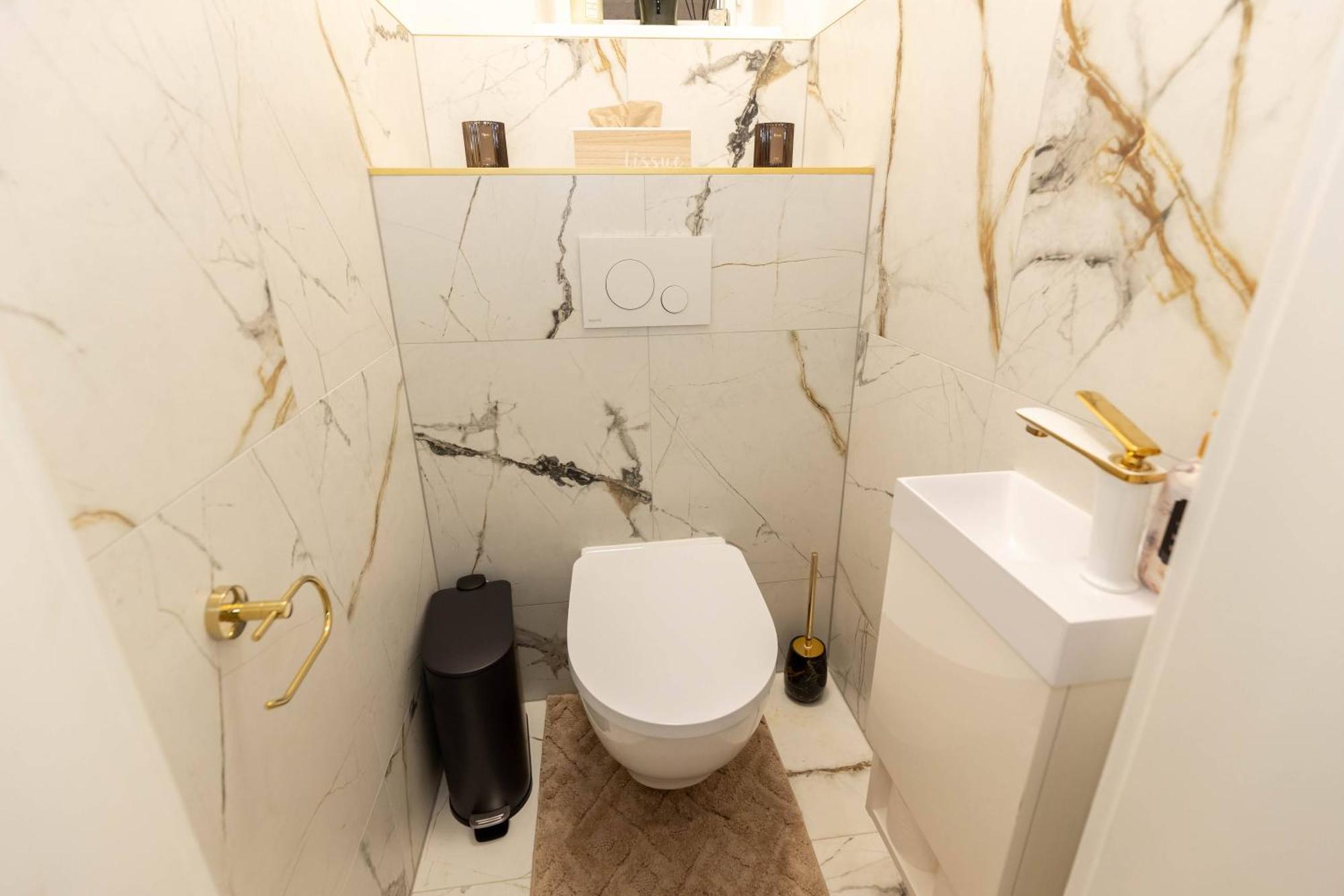 New, Stylish And Spacious Apartment Братислава Екстер'єр фото