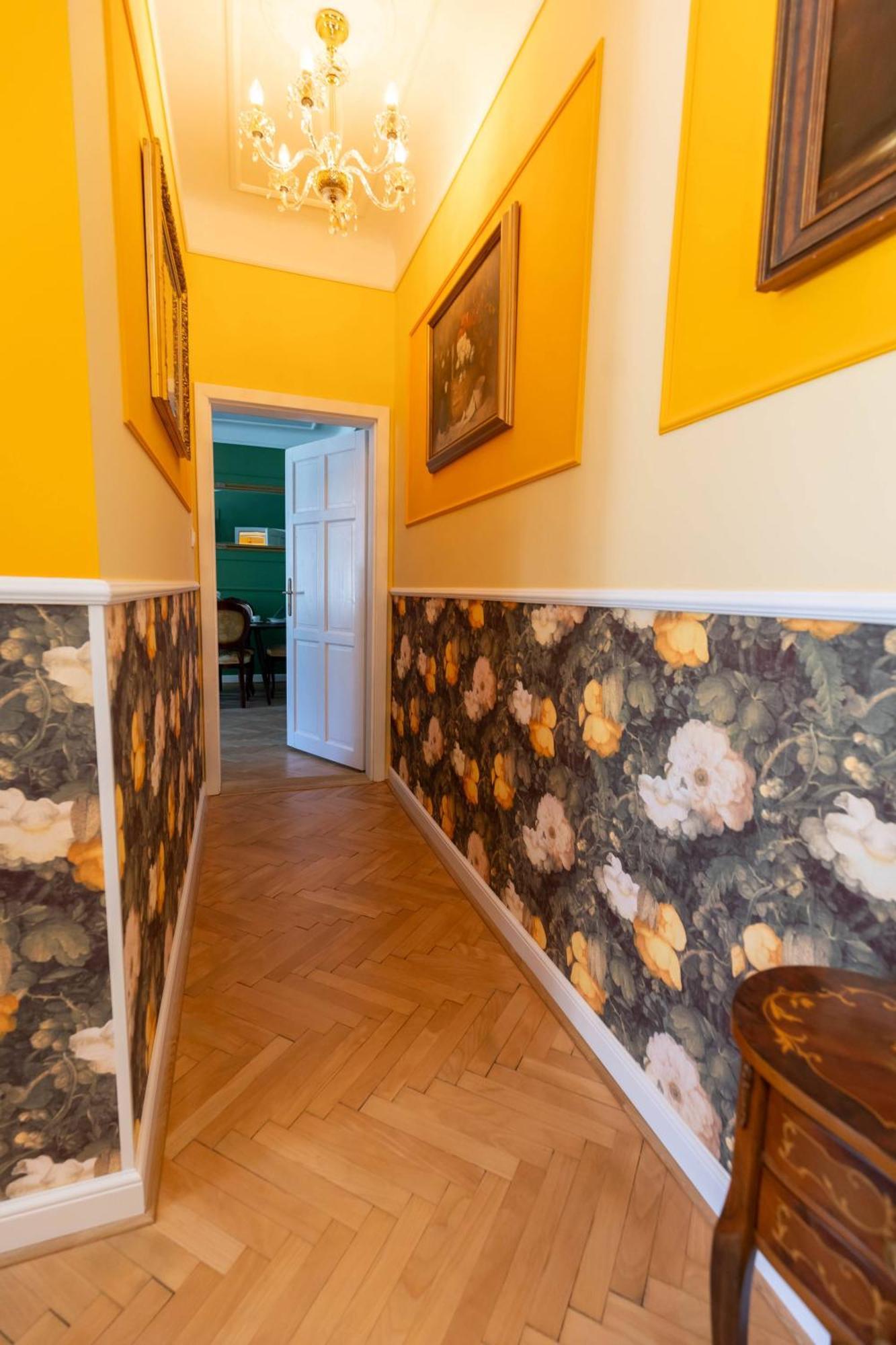 New, Stylish And Spacious Apartment Братислава Екстер'єр фото