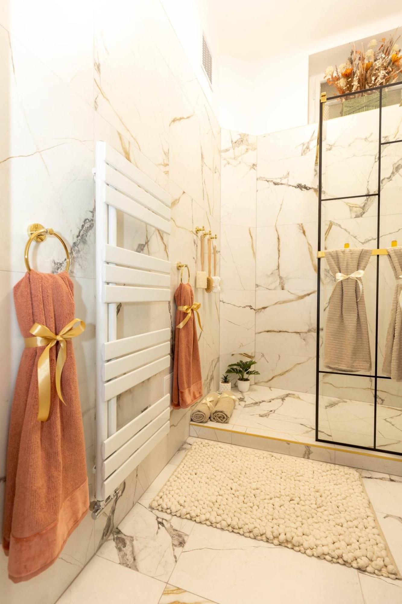 New, Stylish And Spacious Apartment Братислава Екстер'єр фото